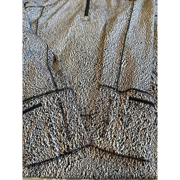 Lululemon Rush Hour 1/2 Zip Luon Spray Jacquard White Black Pullover size 8 Run - Picture 10 of 10